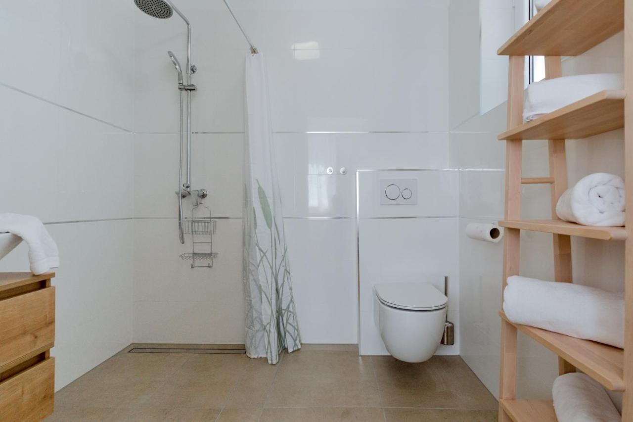 Apartments Ivica Омиш Экстерьер фото