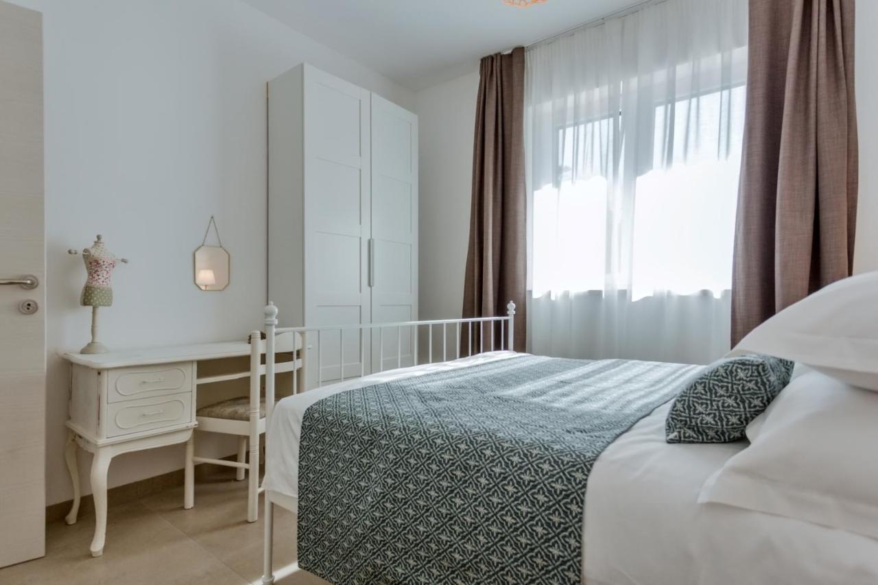 Apartments Ivica Омиш Экстерьер фото